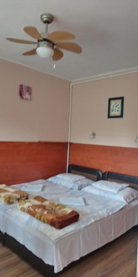 Liza Apartman غيولا المظهر الخارجي الصورة